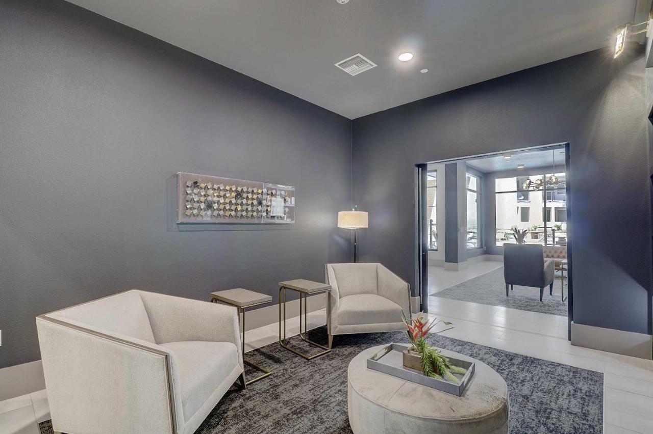 Walk Score 81-Shopping District-King Bed-Parking G2047 Scottsdale Exterior photo