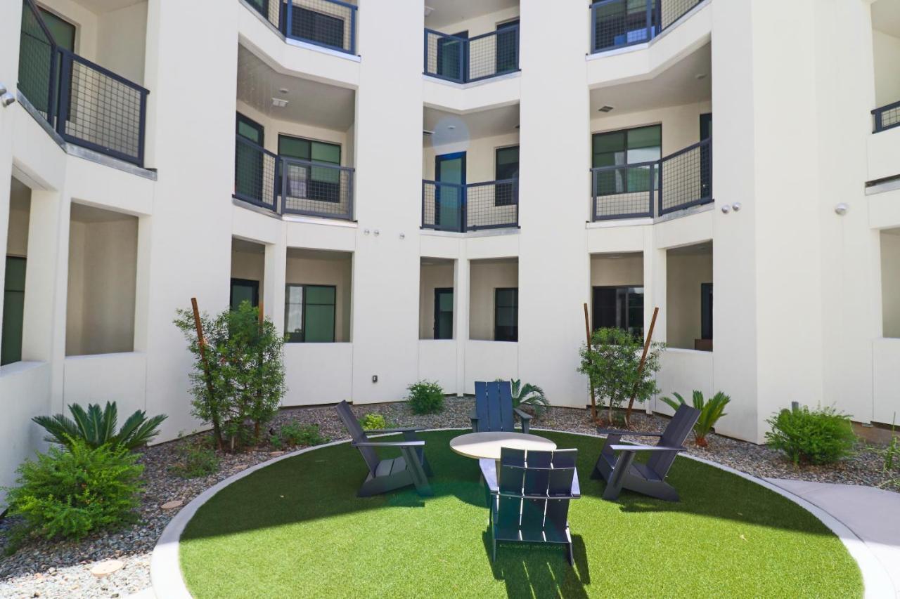 Walk Score 81-Shopping District-King Bed-Parking G2047 Scottsdale Exterior photo